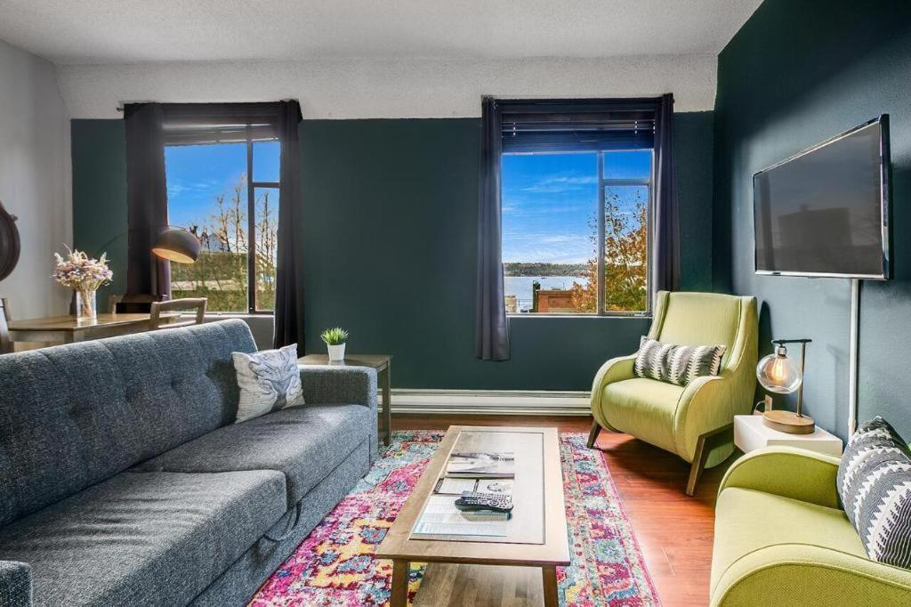 ホテル The Oxford Seattle-Downtown エクステリア 写真
