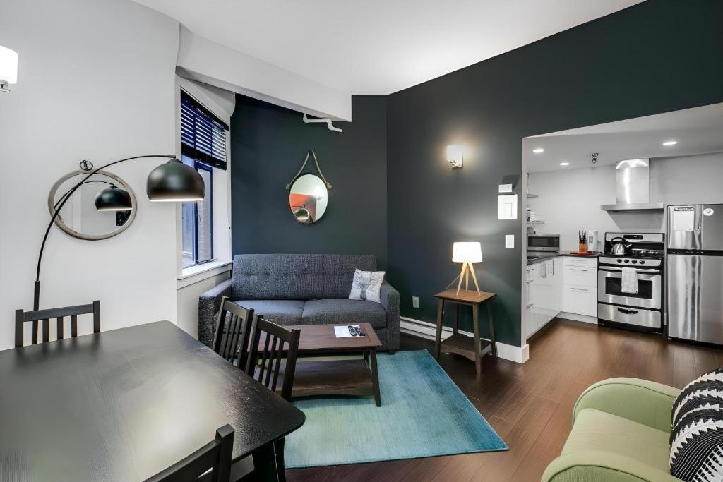 ホテル The Oxford Seattle-Downtown エクステリア 写真